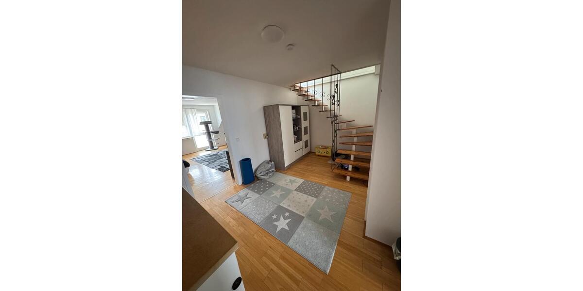 Reihenhaus Neumarkt in der Oberpfalz Altenhof - 4 Zimmer, 130 m&sup2;, 1.620&euro; | Angebot:25916401