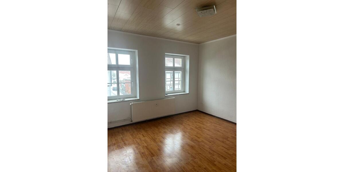 Etagenwohnung Hötensleben - 3 Zimmer, 86 m&sup2;, 475&euro; | Angebot:24817704