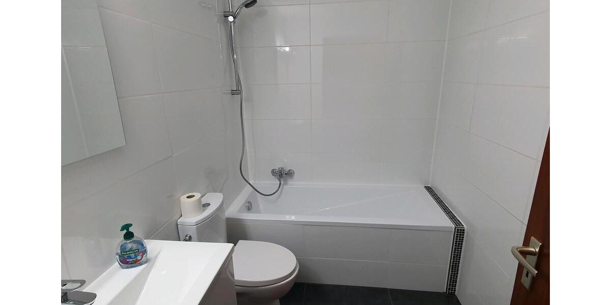 3-Zimmer-Dachgeschosswohnung in ruhiger Lage zu vermieten 3 zimmer