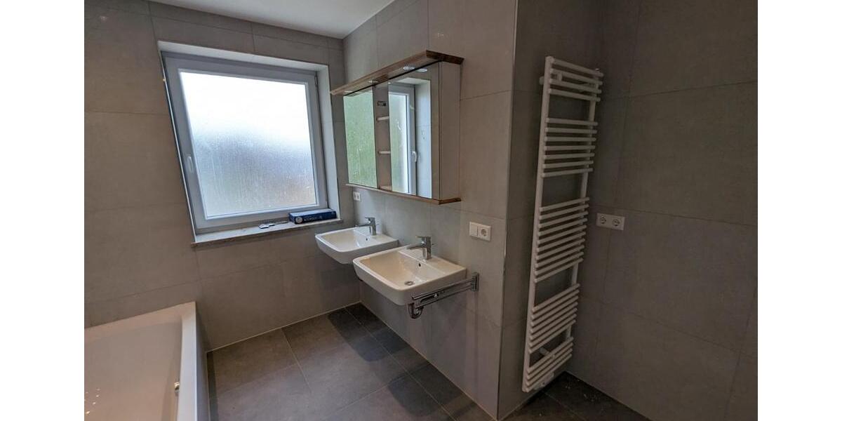 Etagenwohnung Berkheim - 4 Zimmer, 146 m&sup2;, 1.590&euro; | Angebot:25905622