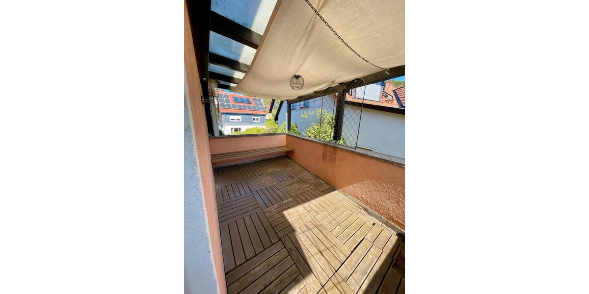 Dachgeschoßwohnung Neustadt bei Coburg - 4 Zimmer, 135 m&sup2;, 895&euro; | Angebot:26705080