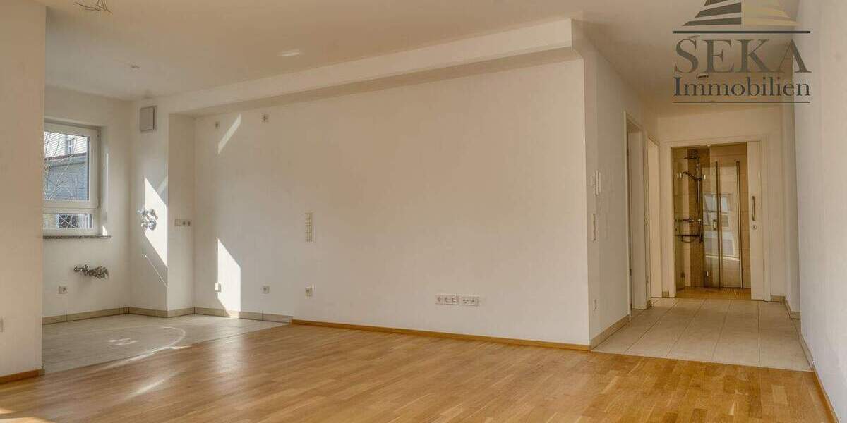 Etagenwohnung Deggendorf - 3 Zimmer, 78 m&sup2;, 930&euro; | Angebot:25674737