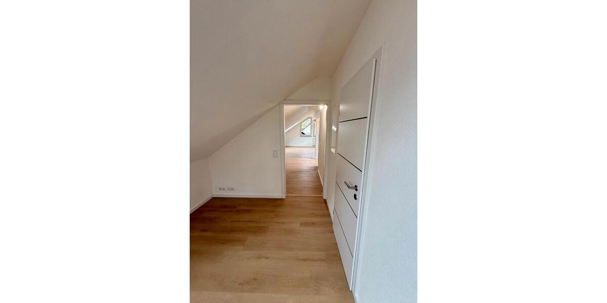 Dachgeschoßwohnung Reichenbach an der Fils - 2.5 Zimmer, 40 m&sup2;, 640&euro; | Angebot:26263038