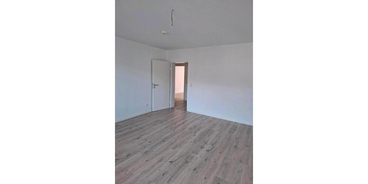 Etagenwohnung Kassel - 2 Zimmer, 70 m&sup2;, 770&euro; | Angebot:26593149
