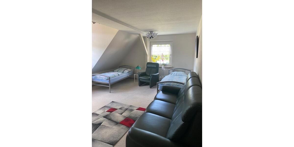 Etagenwohnung Bützow - 4 Zimmer, 100 m&sup2;, 130&euro; | Angebot:25923957