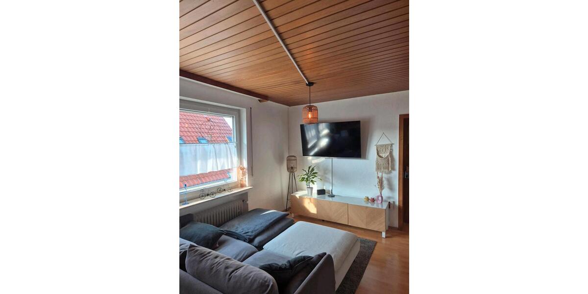 Etagenwohnung Wehretal - 4 Zimmer, 110 m&sup2;, 680&euro; | Angebot:26040481