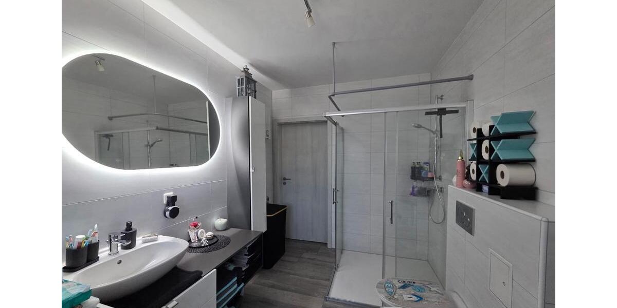 Etagenwohnung Speichersdorf - 3 Zimmer, 77 m&sup2;, 843&euro; | Angebot:26705066