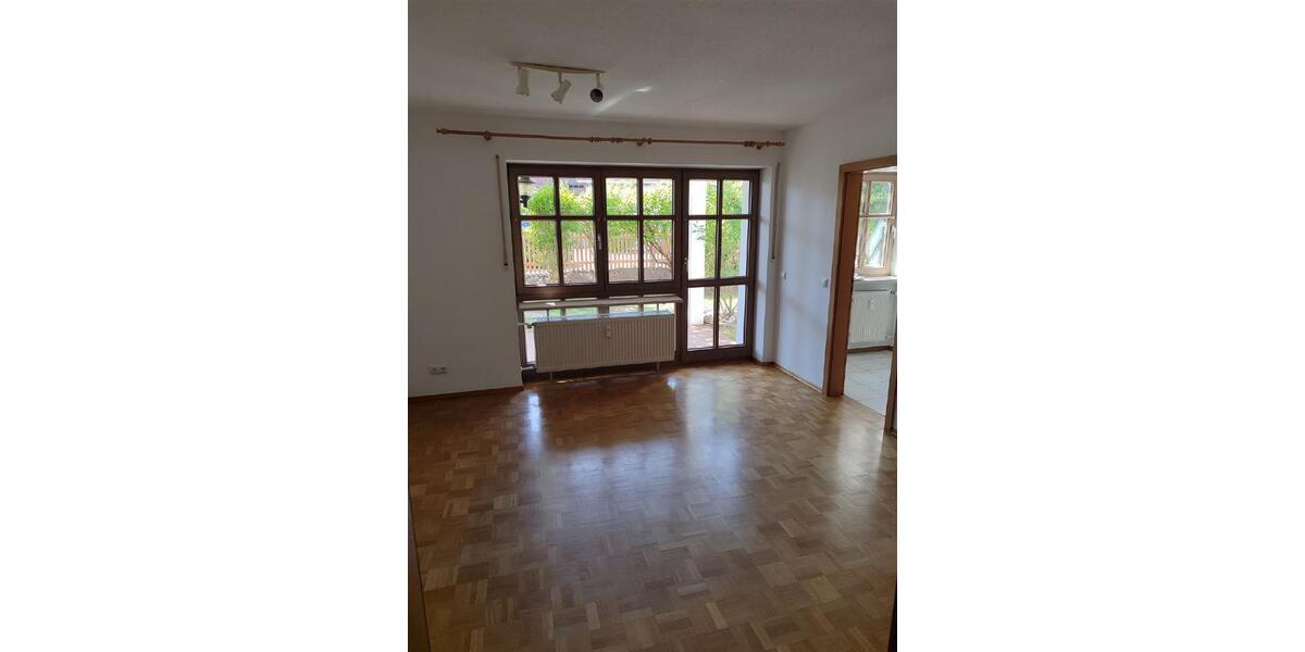 Etagenwohnung Vilsbiburg - 2.5 Zimmer, 57 m&sup2;, 630&euro; | Angebot:26679169