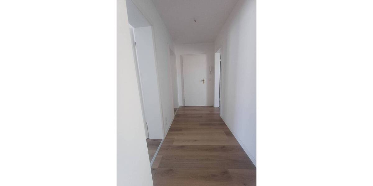 Etagenwohnung Glauchau - 4 Zimmer, 89 m&sup2;, 499&euro; | Angebot:26816314