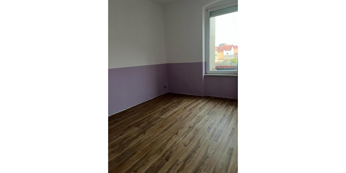 Etagenwohnung Zerbst (Anhalt) - 5 Zimmer, 140 m&sup2;, 950&euro; | Angebot:26689259