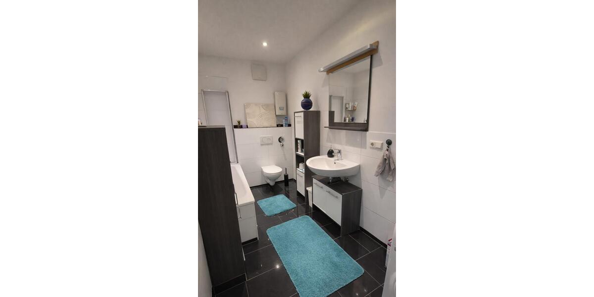 Etagenwohnung Saarbrücken - 4 Zimmer, 95 m&sup2;, 1.200&euro; | Angebot:24825846