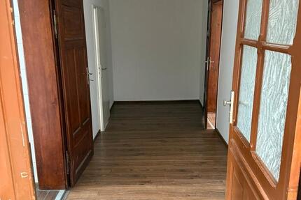 Wohnung Görlitz - 2.5 Zimmer, 75 m&sup2;, 420&euro; | Angebot:25793052