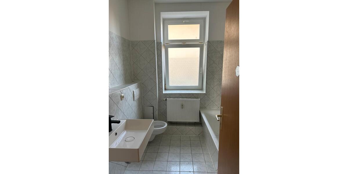 Erdgeschoßwohnung Zeitz - 2 Zimmer, 56 m&sup2;, 530&euro; | Angebot:25837945