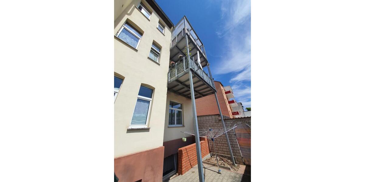 Etagenwohnung Apolda - 4 Zimmer, 98 m&sup2;, 870&euro; | Angebot:24672572