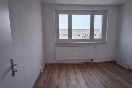Wohnung Sangerhausen - 6 Zimmer, 119 m&sup2;, 705&euro; | Angebot:25695026