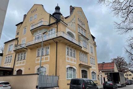 Wohnung Traunstein - 4 Zimmer, 110 m&sup2;, 1.479&euro; | Angebot:26250091