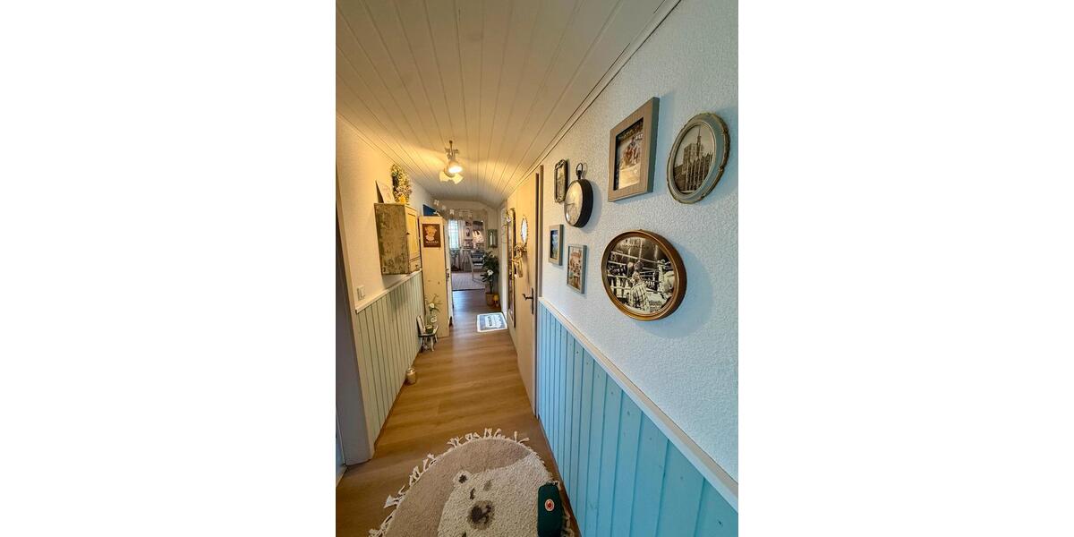 Dachgeschoßwohnung Deggendorf - 2.5 Zimmer, 68 m&sup2;, 600&euro; | Angebot:26598079