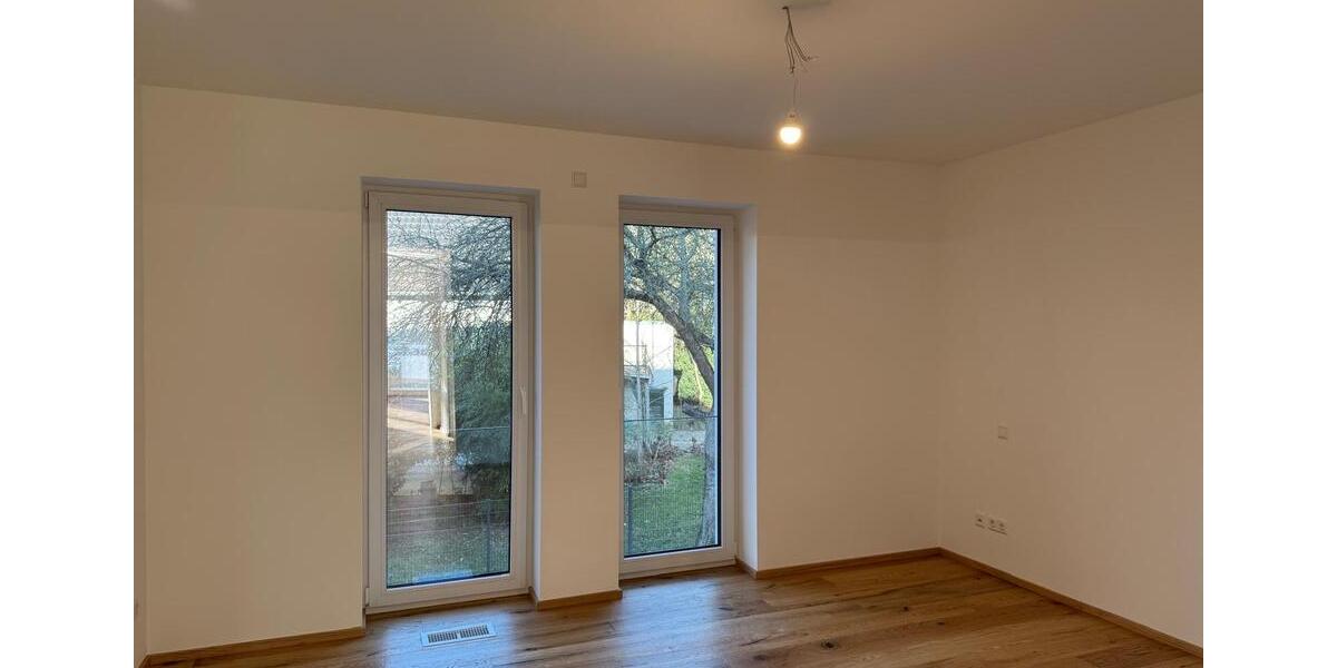 Etagenwohnung Markkleeberg - 3 Zimmer, 120 m&sup2;, 2.400&euro; | Angebot:25307845
