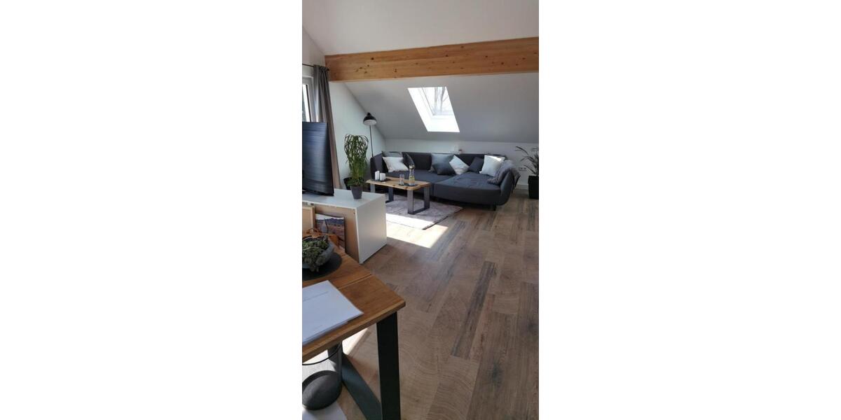 Etagenwohnung Parkstetten - 3 Zimmer, 90 m&sup2;, 1.150&euro; | Angebot:25931440