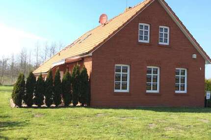 Haus Norden - 3 Zimmer, 145 m&sup2;, 1.290&euro; | Angebot:25599947