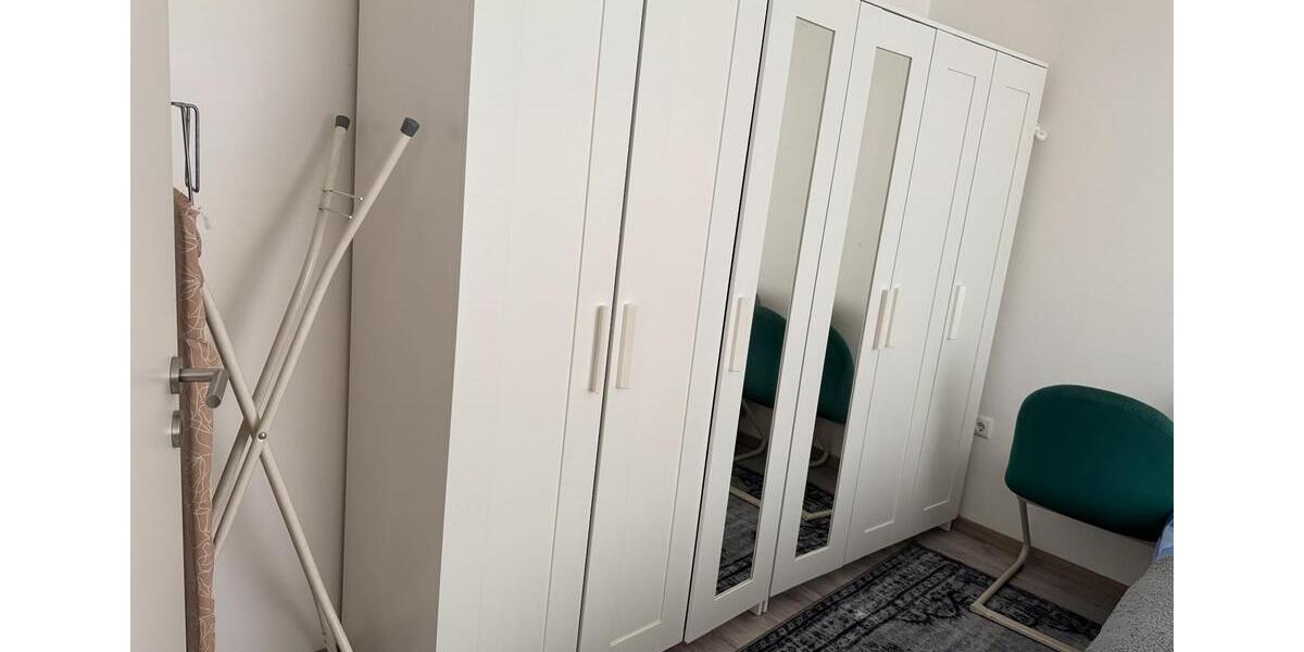 Etagenwohnung Duisburg Duisburg-Mitte - 2 Zimmer, 30 m&sup2;, 700&euro; | Angebot:26534189