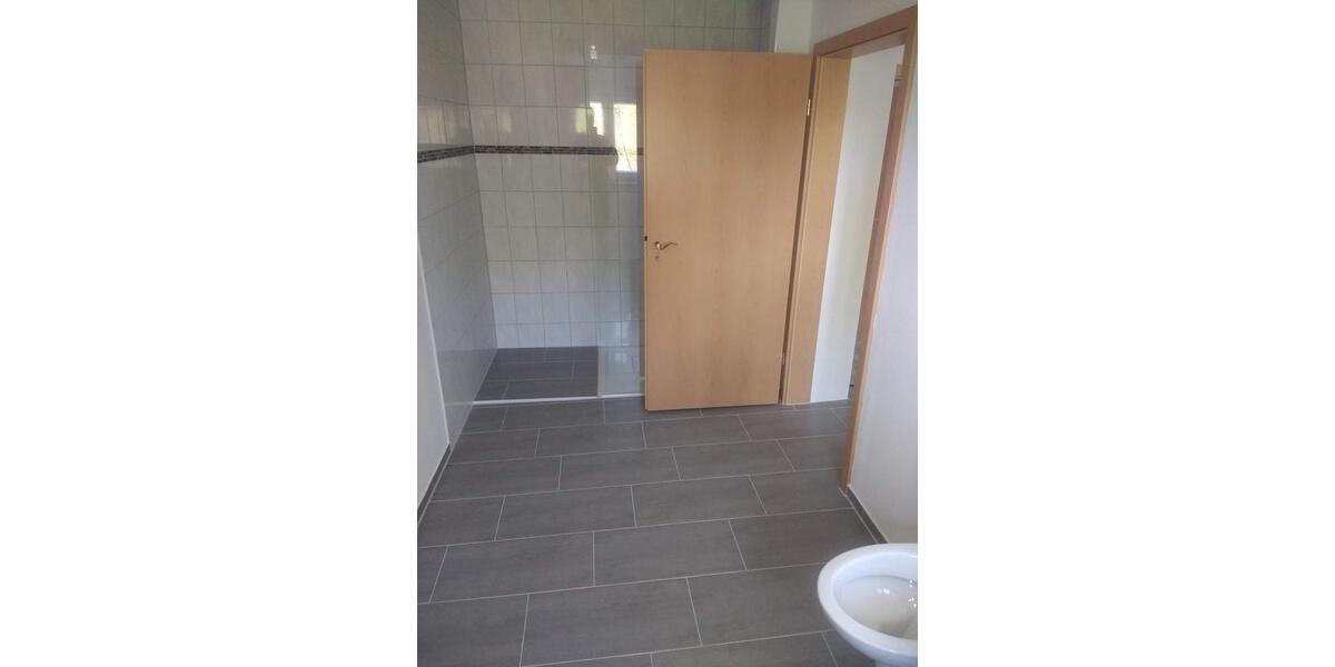 Dachgeschoßwohnung Brand-Erbisdorf Erbisdorf - 4 Zimmer, 69 m&sup2;, 380&euro; | Angebot:26688575