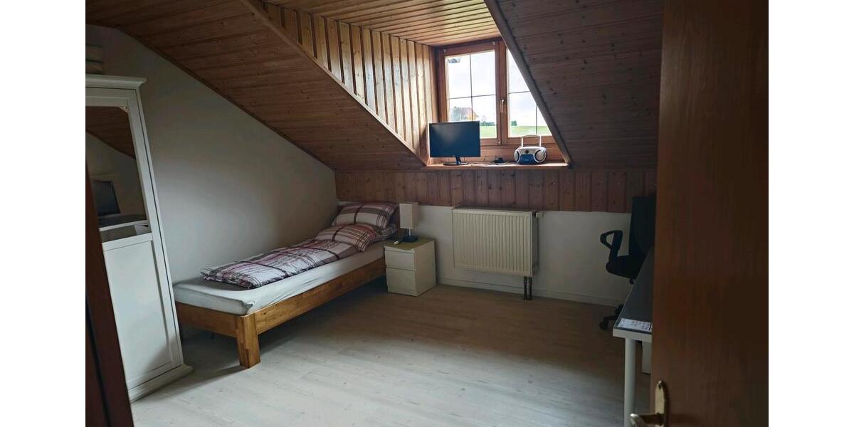 Wohnen auf Zeit Rattiszell - 3 Zimmer, 150 m&sup2;, 20&euro; | Angebot:23733818