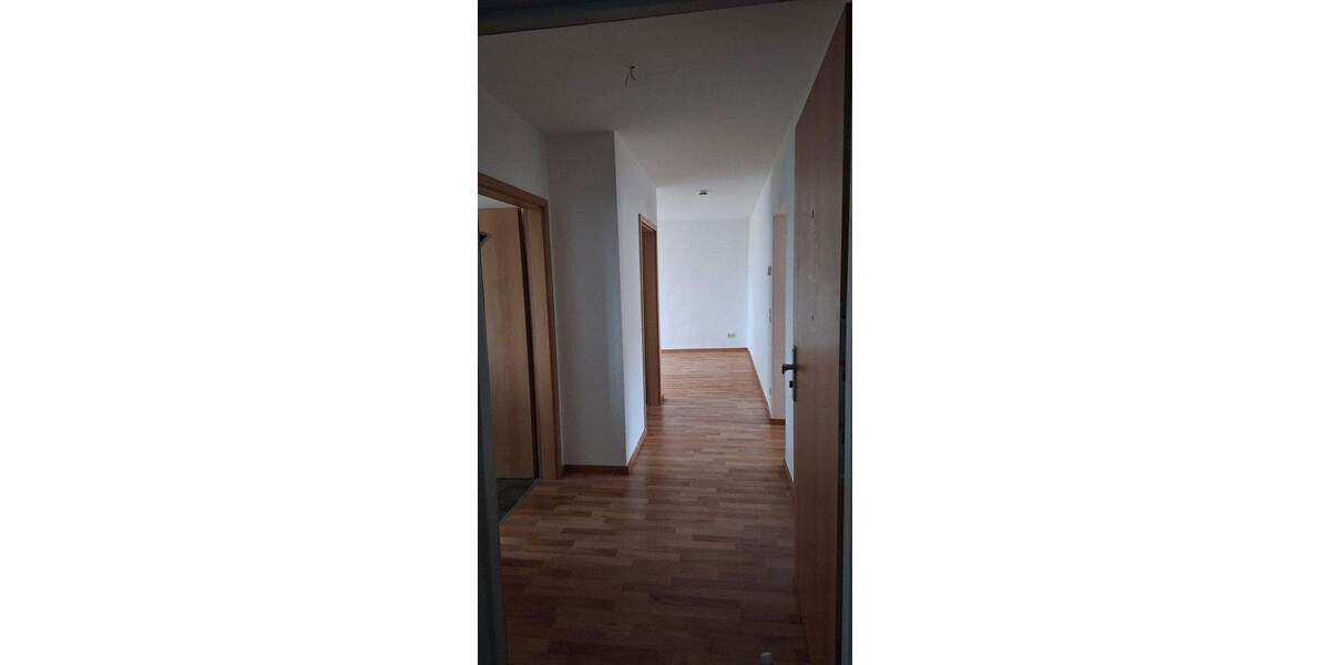 Etagenwohnung Eberswalde - 3 Zimmer, 65 m&sup2;, 670&euro; | Angebot:24678921