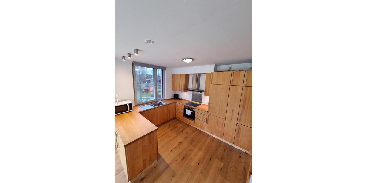 Wohnen auf Zeit Lübeck Sankt Gertrud - 6 Zimmer, 190 m&sup2;, 590&euro; | Angebot:26041217