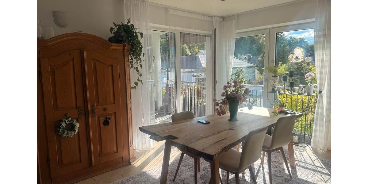 Erdgeschoßwohnung Dingolfing - 3 Zimmer, 119 m&sup2;, 1.250&euro; | Angebot:26464614