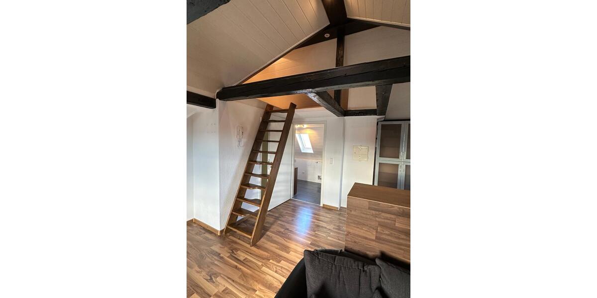 Dachgeschoßwohnung Ofterdingen - 1.5 Zimmer, 40 m&sup2;, 630&euro; | Angebot:25146830