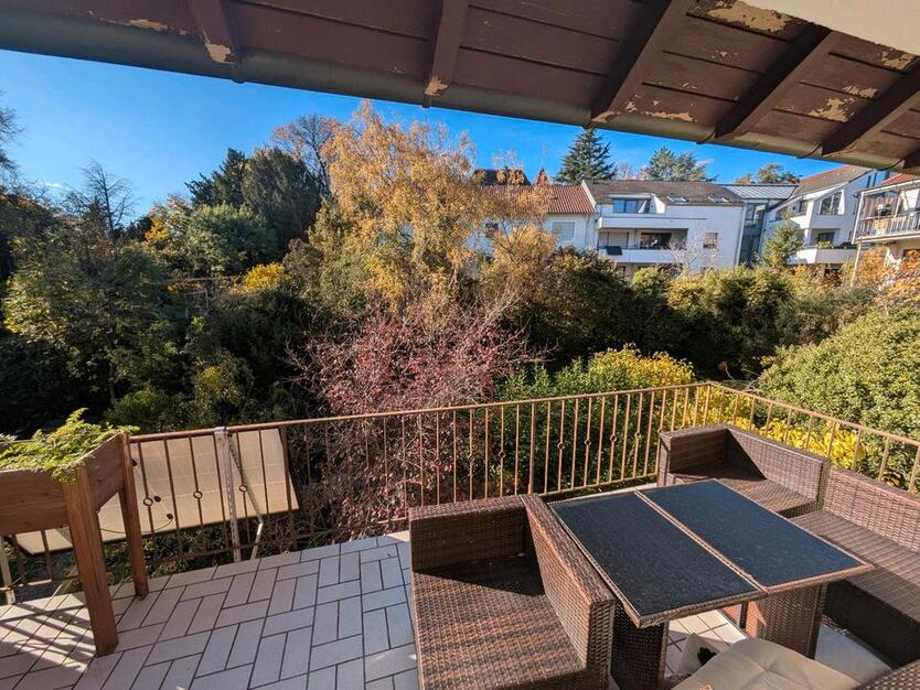 2er-WG in 123 qm zentralerruhiger Wohnlage, 4 Zimmer, 2 Balkone zimmer