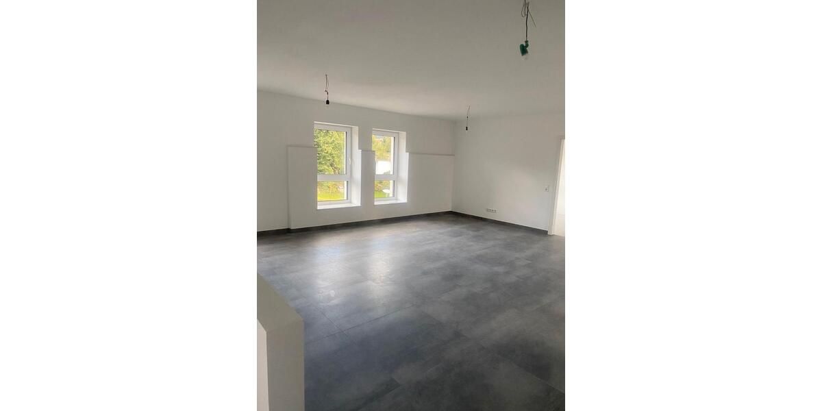 Etagenwohnung Kalletal - 3 Zimmer, 97 m&sup2;, 900&euro; | Angebot:26018203