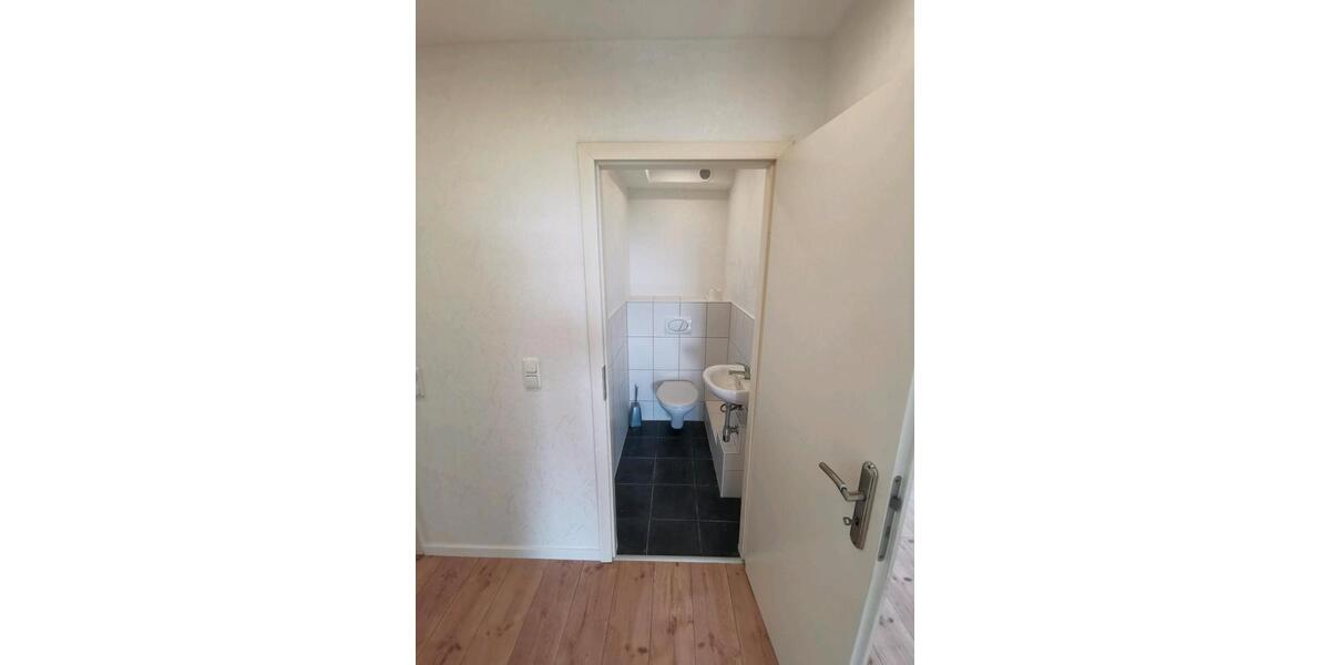 Wohnen auf Zeit Köln Kalk - 3 Zimmer, 95 m&sup2;, 650&euro; | Angebot:26351599