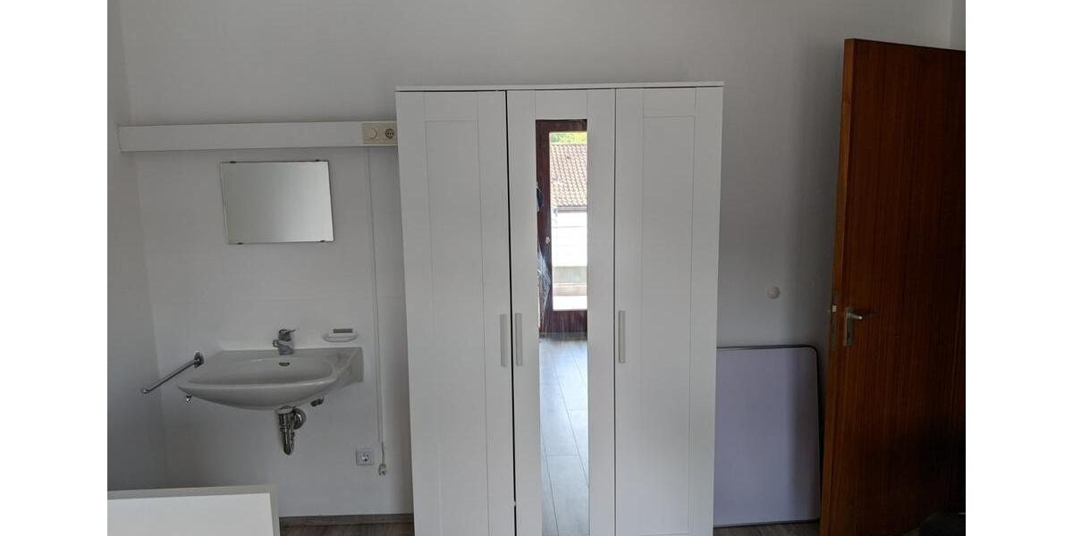 Wohnen auf Zeit Esslingen am Neckar Hegensberg - 2 Zimmer, 23 m&sup2;, 290&euro; | Angebot:25677543