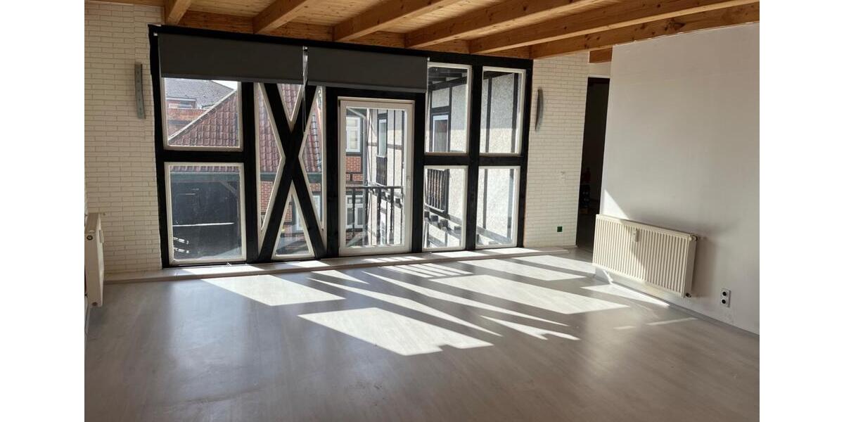 Dachgeschoßwohnung Hagenow - 2.5 Zimmer, 100 m&sup2;, 680&euro; | Angebot:24567983