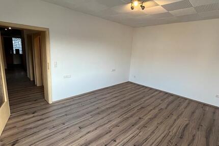 Wohnung Bad Hersfeld - 3.5 Zimmer, 76 m&sup2;, 800&euro; | Angebot:26433817