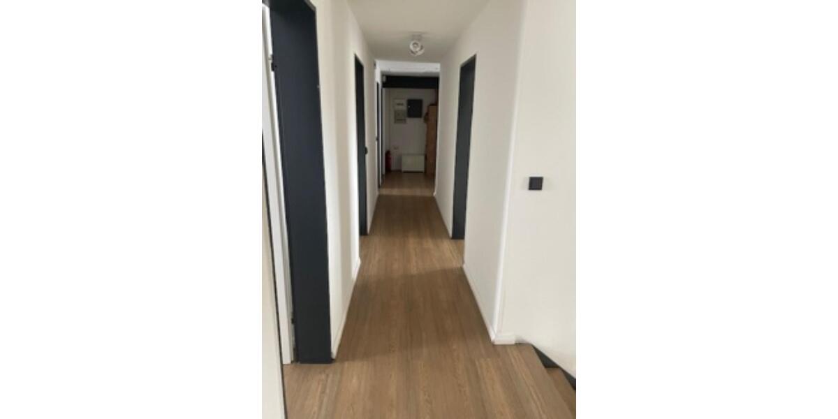 Gewerbeobjekt Braunschweig Heidberg-Melverode - 8 Zimmer, 230 m&sup2;, 2.500&euro; | Angebot:24591522