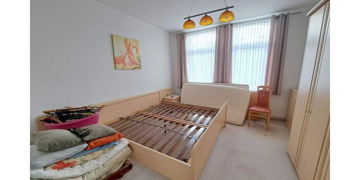 Etagenwohnung Bremerhaven Mitte - 2 Zimmer, 68 m&sup2;, 440&euro; | Angebot:25749038
