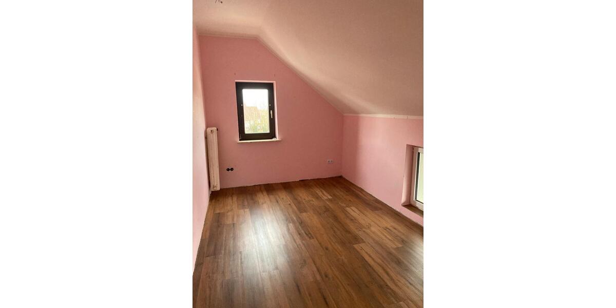Etagenwohnung Ovelgönne - 3.5 Zimmer, 79 m&sup2;, 650&euro; | Angebot:25988524