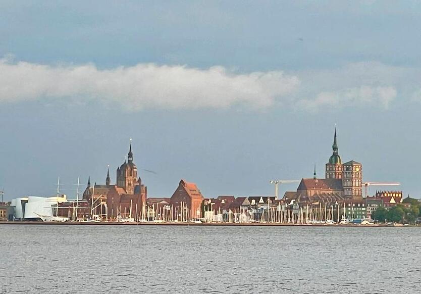 3 Zi. FeWo mit Seeblick u. der Skyline von Stralsund - Wohnen auf Zeit