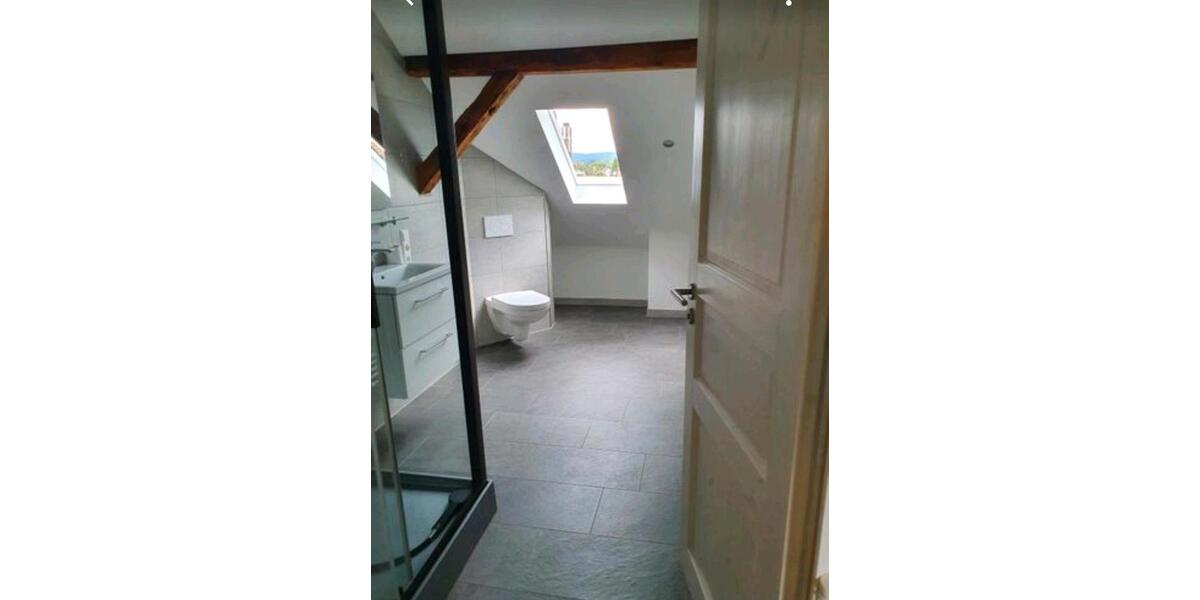 Dachgeschoßwohnung Nürtingen - 2.5 Zimmer, 65 m&sup2;, 920&euro; | Angebot:26567982