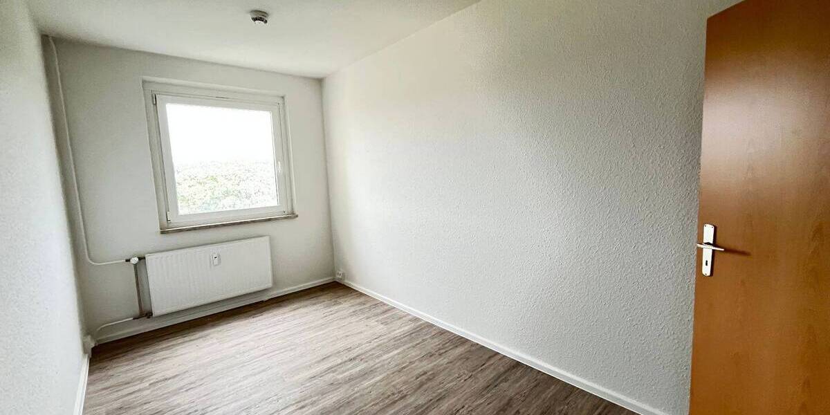Etagenwohnung Zwickau Pölbitz - 3 Zimmer, 70 m&sup2;, 425&euro; | Angebot:26834756