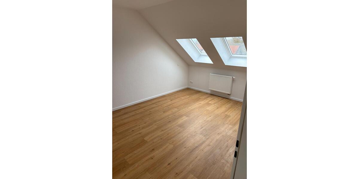 Etagenwohnung Sande - 3 Zimmer, 77 m&sup2;, 525&euro; | Angebot:26365604