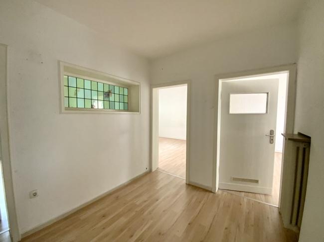 Etagenwohnung Gelsenkirchen - 3 Zimmer, 110 m&sup2;, 660&euro; | Angebot:26663111