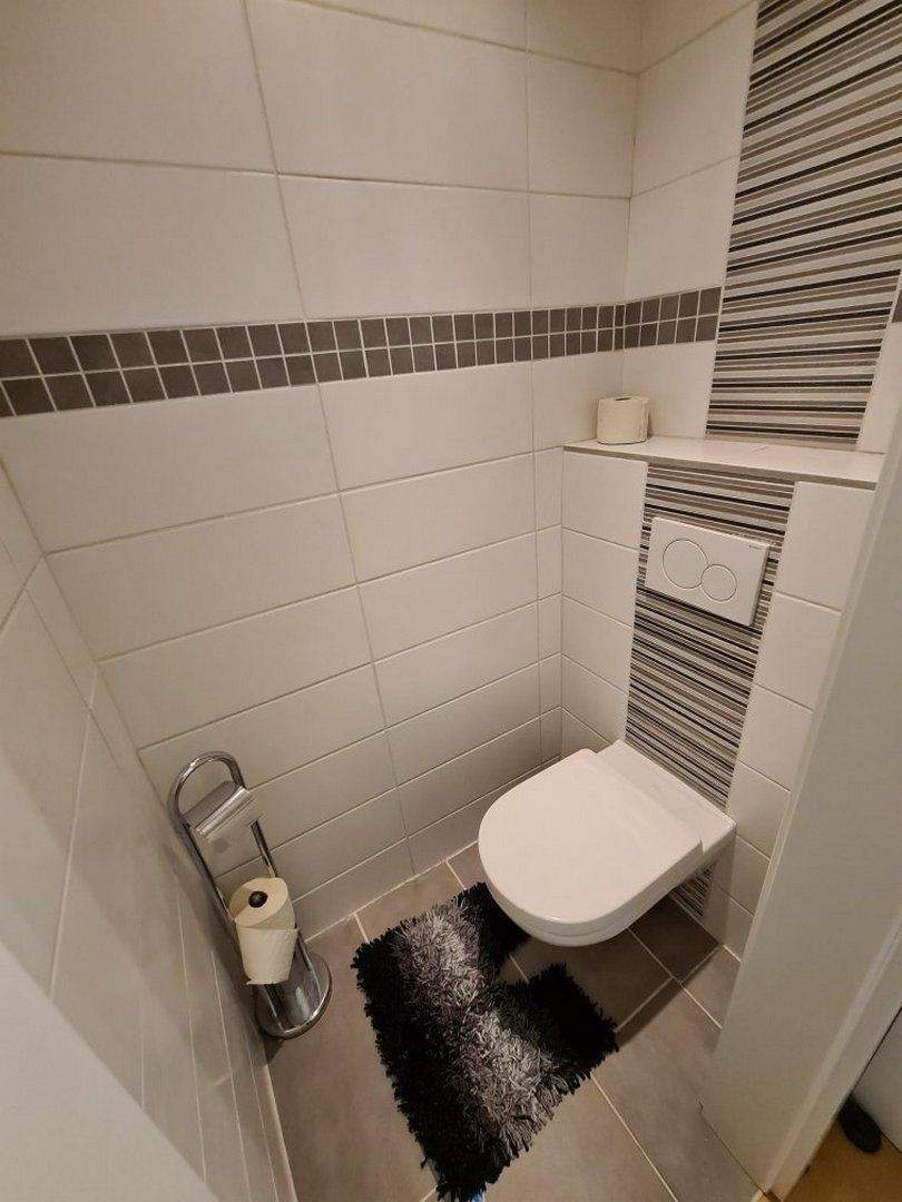 Moderne 2-Zimmer-Wohnung mit Balkon in Nürnberg Gartenstadt zimmer