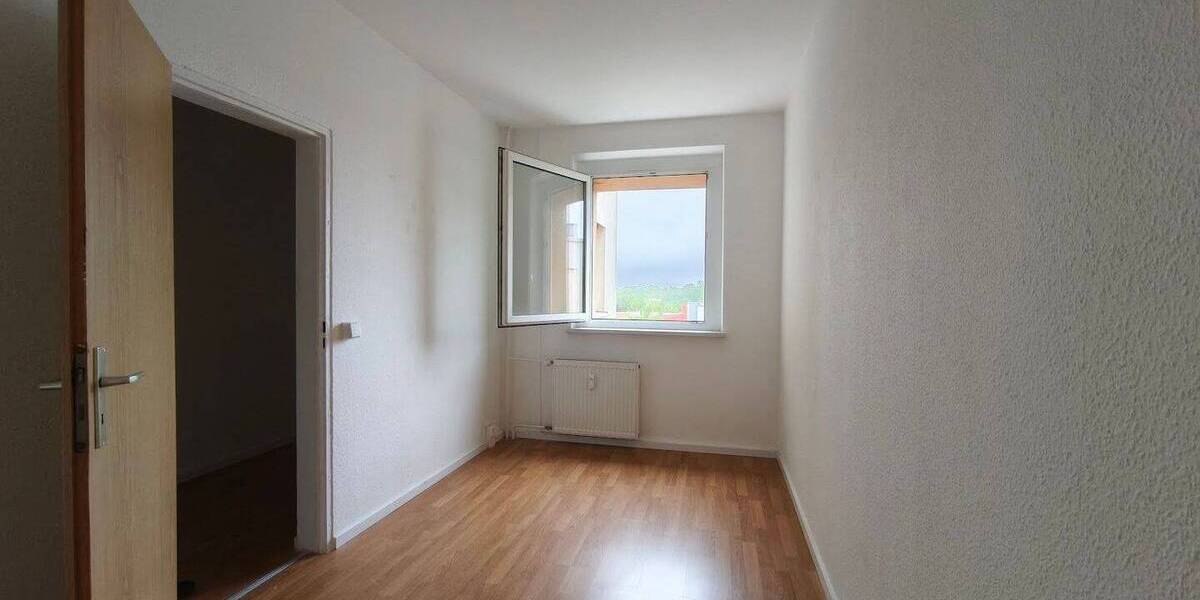 Etagenwohnung Bad Lausick - 4 Zimmer, 90 m&sup2;, 495&euro; | Angebot:26673531