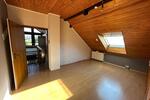 Großzügige 5-Zimmer-Wohnung, 155qm mit Garten und Stellplatz