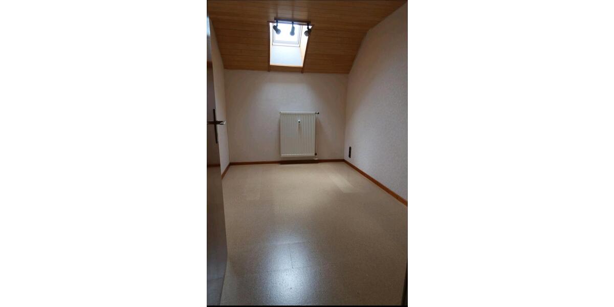 Etagenwohnung Baddeckenstedt - 3 Zimmer, 79 m&sup2;, 850&euro; | Angebot:26195484