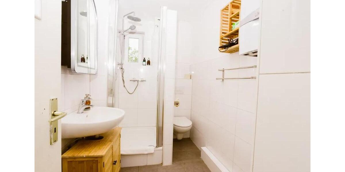 Etagenwohnung Kassel - 3 Zimmer, 70 m&sup2;, 1.700&euro; | Angebot:25103152